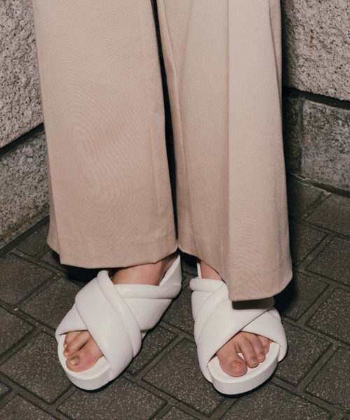 サンダル 「pierre cardin」パデッドクロスステッチサンダル