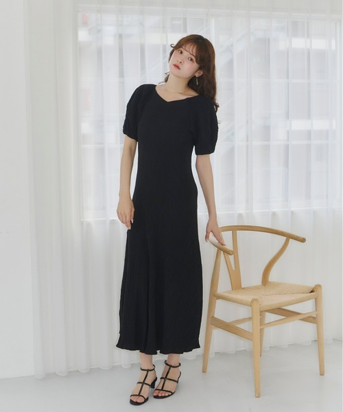 lourenブラックロングワンピース 半袖 スリット入り Olu.（オルドット） ワンピース 半袖 ランタンスリーブロング