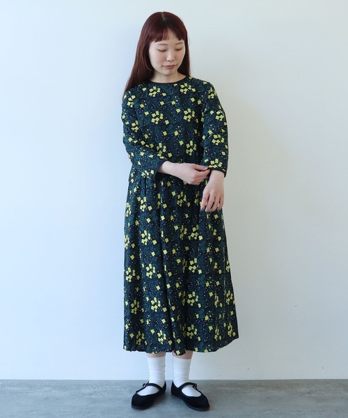 美品 bulle de savon　ノースリーブワンピース 総刺繍　花柄刺繍 bulle de savon 花柄刺繍 ノースリーブワンピース - メルカリ