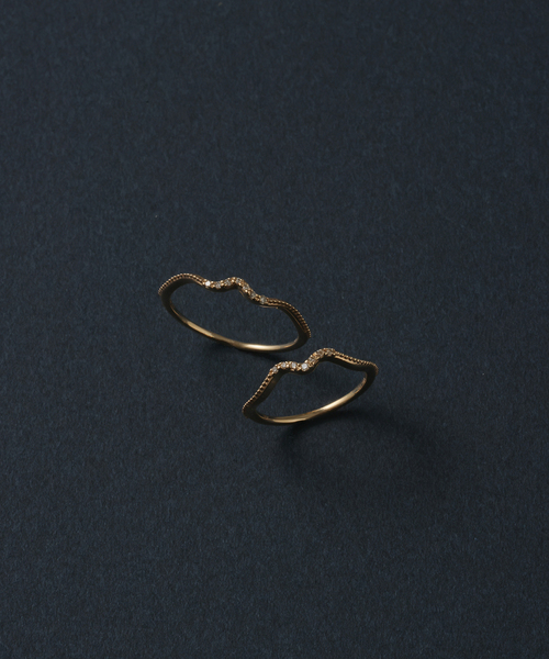 Lilas　ブラックダイヤハーフエタニティーピンキーリング K10　3号 ブラックダイヤハーフエタニティーピンキーリング K10（リング