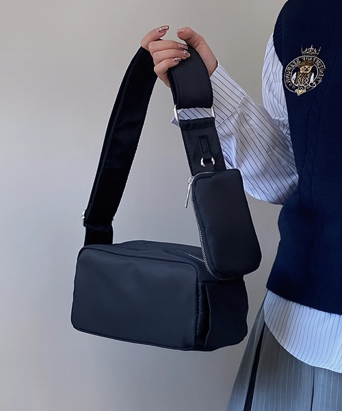 レトロパッチワークトートバッグ4点 ショルダー紐、ポーチ、ペットボトルカバー付き ショルダーバッグ バッグ ペットボトルが入るポーチ付きスクエア