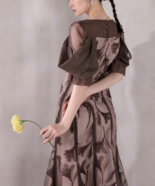 kana ブラウン オフショルダー レース ロングドレス M Kana ドレス フロッキーレースオフショルダー風スリーブAライン