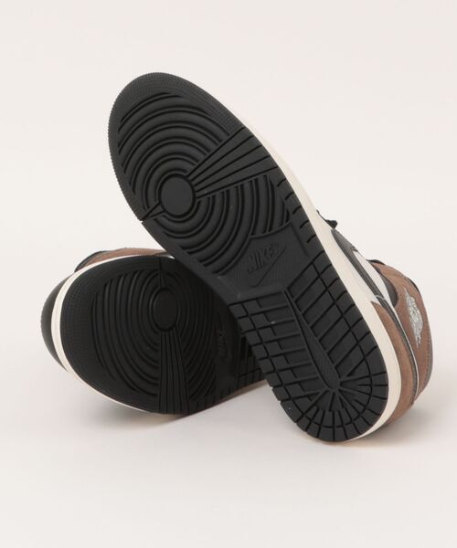 n【希少美品✨】 ナイキ エアジョーダン 厚底スニーカー 黒 茶 24 NIKE（ナイキ） スニーカー 「NIKE」DQ8426-007 エア ジョーダン 1 MID