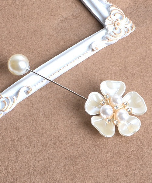 ブローチ Float お花 フラワー ビジュー ブローチ Zozotown Paypayモール店 通販 Paypayモール