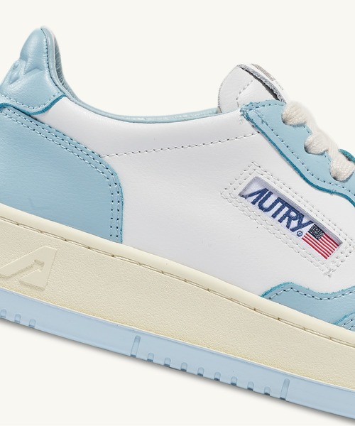 AUTRY スニーカー (オートリー) WOMEN'S MEDALIST_LOW_LEATHER