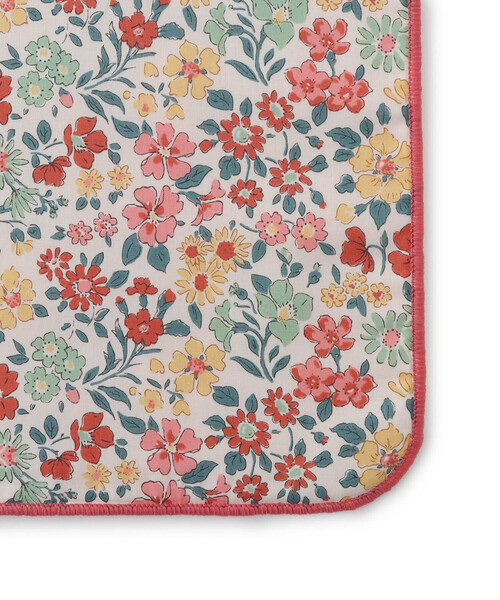 Laura*❤︎*rr*•.¸¸.*✤*さま専用ページ　リバティ　ハンカチ LIBERTY リバティ タオルハンカチ レディース 合わせタオル 花柄