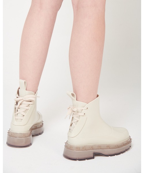 UNDERCOVER Melissaエディション ベージュ Spikes ブーツ Spikes Boot in Beige – Melissa Shoes