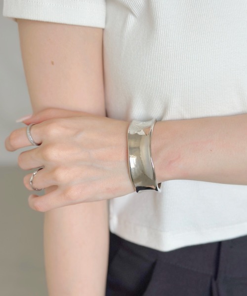 Nuance Wide Cuff シルバーバングル