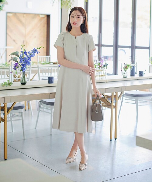 ティアクラッセ ベージュ フラットシューズ Tiaclasse パンプス 「小倉優子さん着用」「フラット＆ヒール