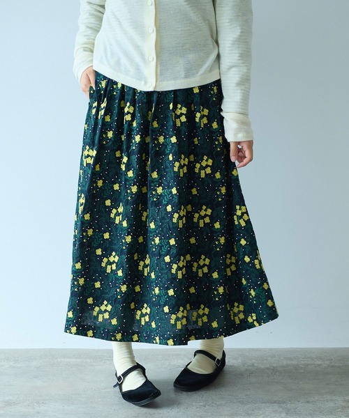 bulle de savon 野山刺繍 スカート AMBIDEX Store △〇T/R 刺繍プリーツスカート(F クロ): bulle de