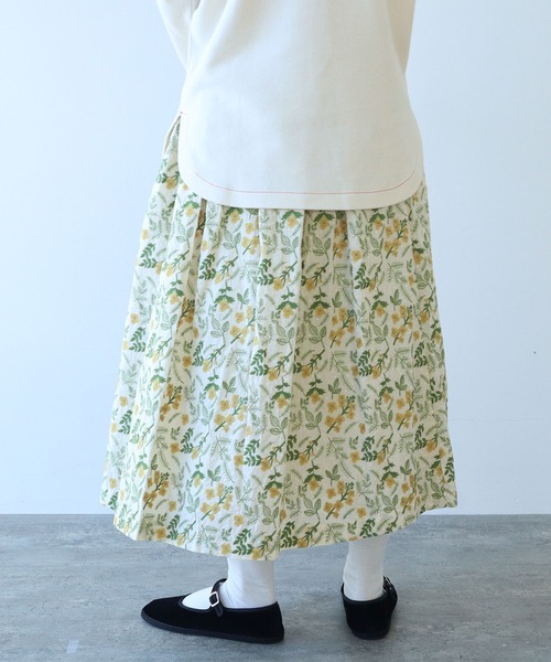 ☆新品☆l'atelier du savon花刺繍スカート 30%OFF】l'atelier du savon アトリエドゥサボン 水辺に咲いた