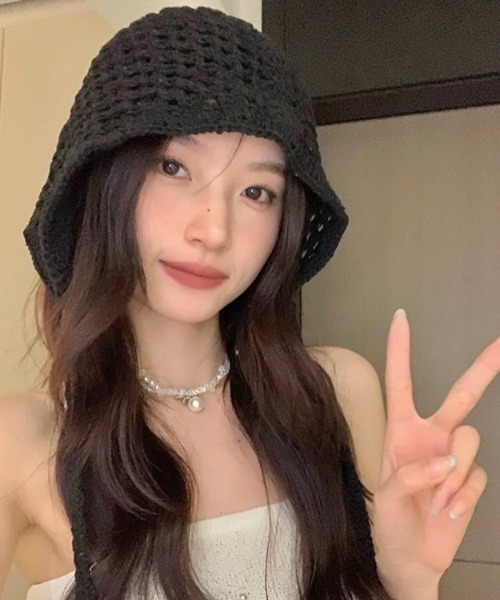 早割クーポン！ LADY 「春夏新作」ストラップ付き ニットキャップ ニット帽 LIKE 帽子