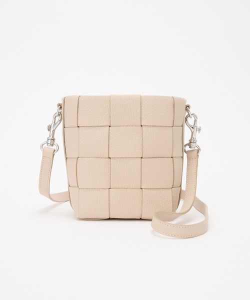 IACUCCI ショルダーバッグ バッグ ベルタ mini CERVO レディース