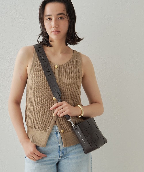 国内直営【IACUCCI】ベルタ MINI CERVO ショルダーバッグ 送料込 ベルタ mini CERVO（ショルダーバッグ）｜IACUCCI（イアクッチ
