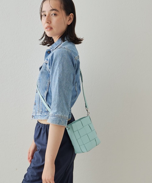 IACUCCI ショルダーバッグ バッグ ベルタ MINI CERVO レディース