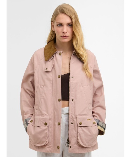 Barbour ベージュ カジュアルアウター Barbourのナイロンジャケット（ベージュ系）を使った人気ファッション
