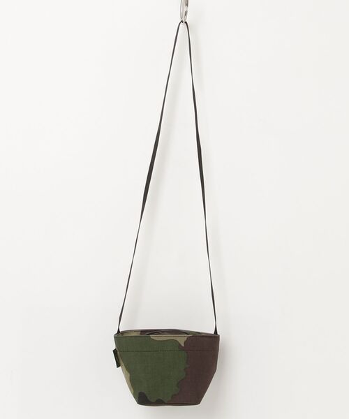 Herve Chapelier（エルベシャプリエ） カモフラージュショルダーバッグ