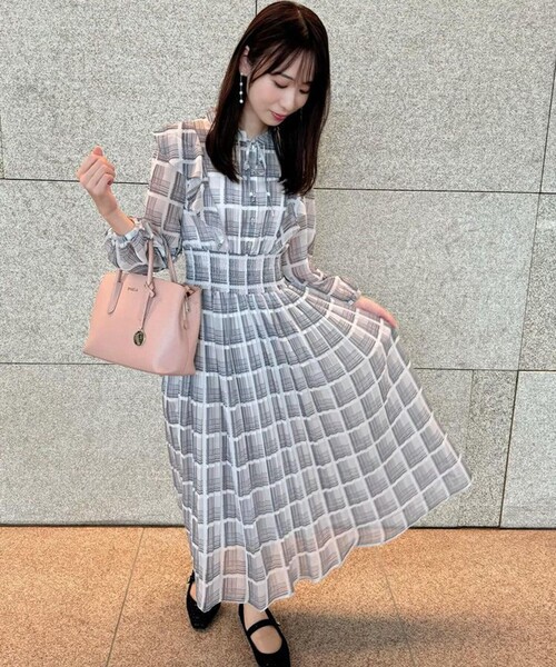 Feroux（フェルゥ） ワンピース 「洗える」プリーツ ワンピース