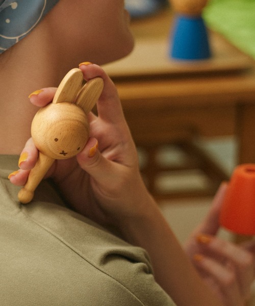 スタディオクリップ Dick Bruna さがら刺繍収納スツール - メルカリ