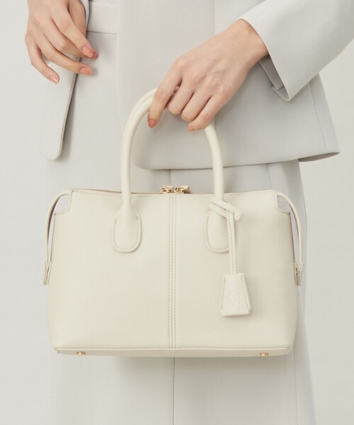 極美品　jjjjound キャンバス　ボストンバッグ　大容量　オフホワイト　白 極美品 jjjjound キャンバス ボストンバッグ 大容量 オフホワイト 白