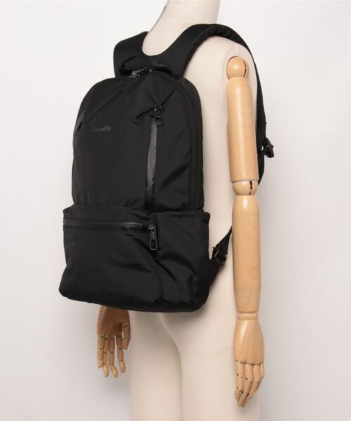 pacsafe ブラック リュック・バックパック PacSafe（パックセーフ） デイバック リュック PACKSAFE Pacsafe X 20L