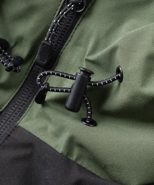 気まぐれ終了予定店舗にも２点しかなかったマウンテンパーカー セール】Tech mountain parka / テックマウンテンパーカー