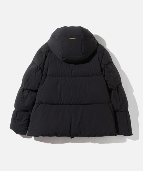 WOOLRICH 3ウェイダウンジャケット 富岡佳子さんが着こなす名品！「WOOLRICH」3WAYダウンジャケット | Web