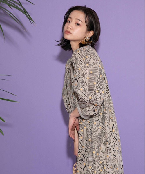「Eimee Law」 7分袖ワンピース 38 グレイッシュベージュ レディースの画像