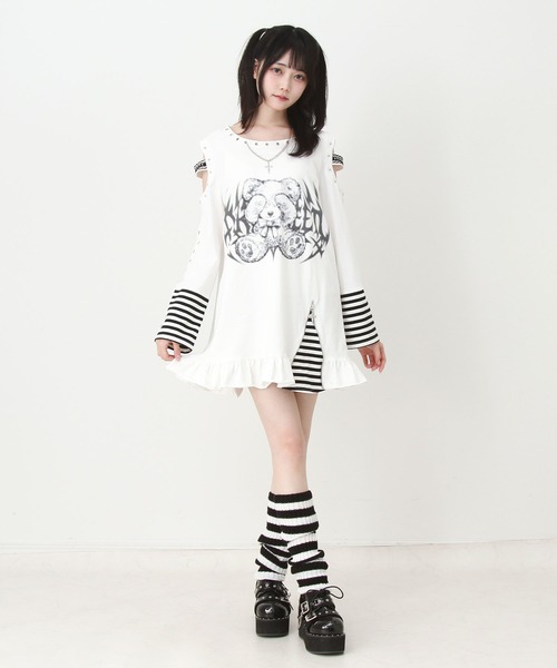 DearMyLove ワンピース 病みくまグラフィック十字架肩開きスタッズ