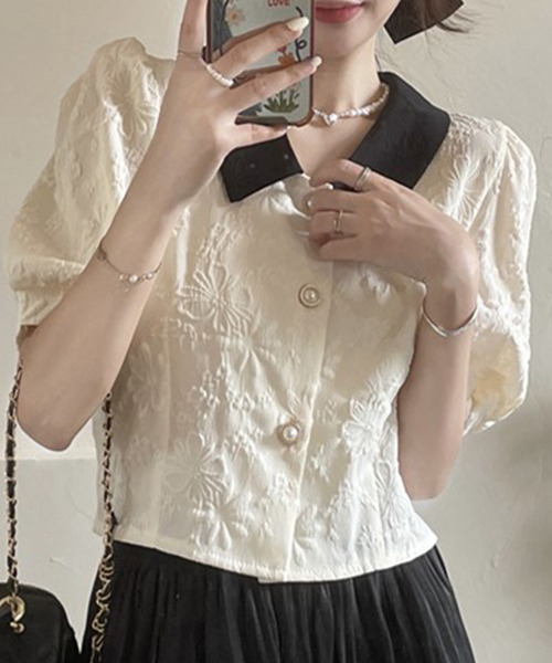 DAY CLOSET ブラウス シャツ 「立体花柄エンボス加工×パール調ボタン