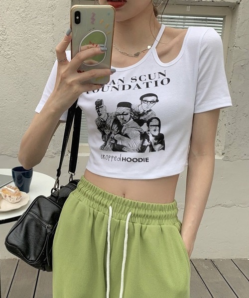 shopnikoniko tシャツ クロップド丈 ショルダーカットアウト T