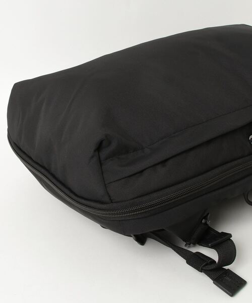 デイバック リュック PACKSAFE X 16” commuter backpack パックセーフ バックパック メンズの画像