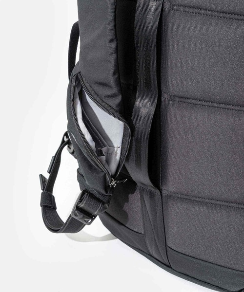 デイバック リュック PACKSAFE X 16” commuter backpack パックセーフ バックパック メンズの画像