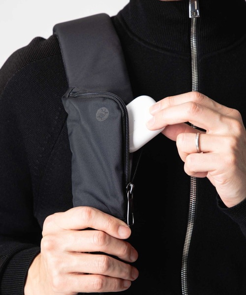 デイバック リュック PACKSAFE X 16” commuter backpack パックセーフ バックパック メンズの画像