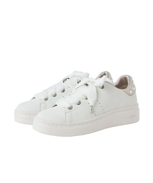 +diana　プラスダイアナ　超軽量　リボンスニーカー　厚底　ラインストーン diana（プラスダイアナ） スニーカー 「軽量」ラインストーン付き