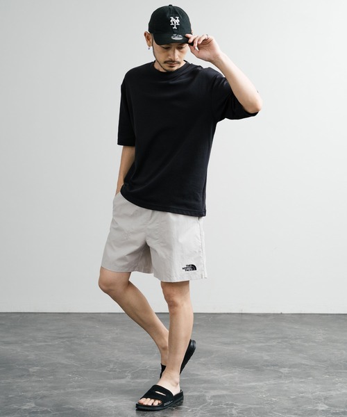 THE NORTH FACE メンズショート、ハーフパンツ（色：イエロー系