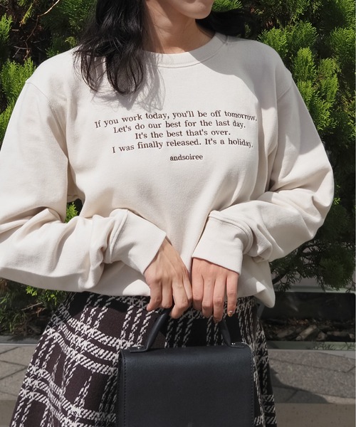 トレーナー スウェット 「＆soiree」メッセージ刺繍裏毛スウェットクルーネックプルオーバー レディース | ＆soiree | 09