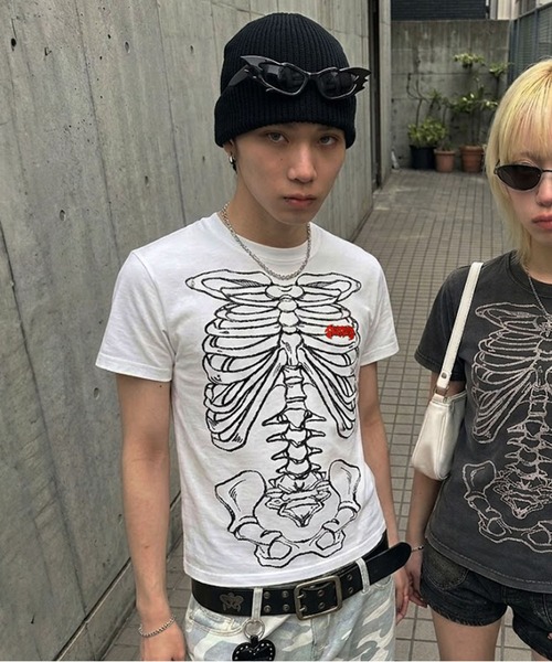 SPINNS（スピンズ） tシャツ 短丈グラフィック半袖Tシャツ/スケルトン