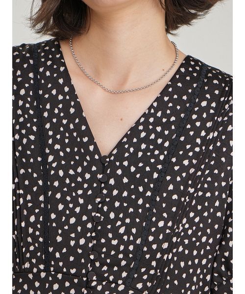醋納豆マン！新品▲組曲 クミキョク×セツコサジテール 花柄ワンピース 大き Mila Owen（ミラオーウェン） ワンピース 半袖 ドット柄くるみボタンV