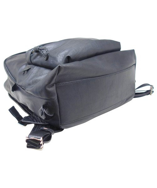 【美品】PID ピーアイディー レザーリュック　バックパック P.I.D 最大51%☆9/7限定 ピーアイディー リュックサック P.i.d