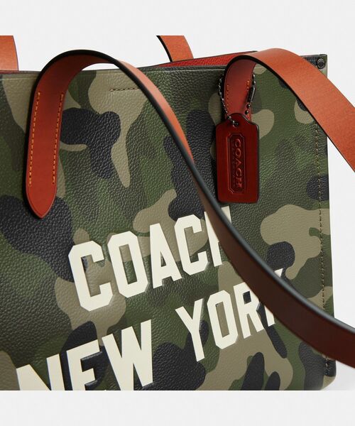 【COACH】リレー トート バッグ 34・カモ プリント COACH｜【公式】リレー トート バッグ 34・カモ プリント アンド