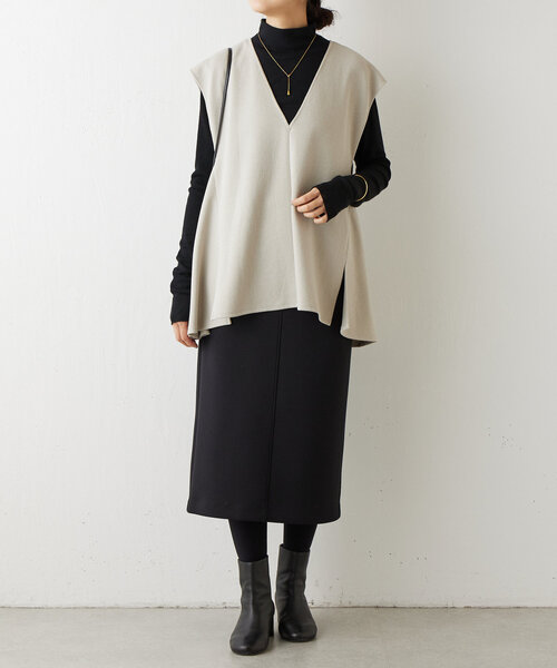 【美品】BEARDSLEY ブークレフレアーベスト Fサイズ BEARDSLEY ブラウス シャツ ブークレフレアーベスト レディース