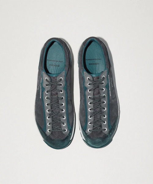 WHITE MOUNTAINEERING（ホワイトマウンテニアリング） スニーカー