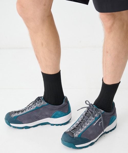 WHITE MOUNTAINEERING（ホワイトマウンテニアリング） スニーカー