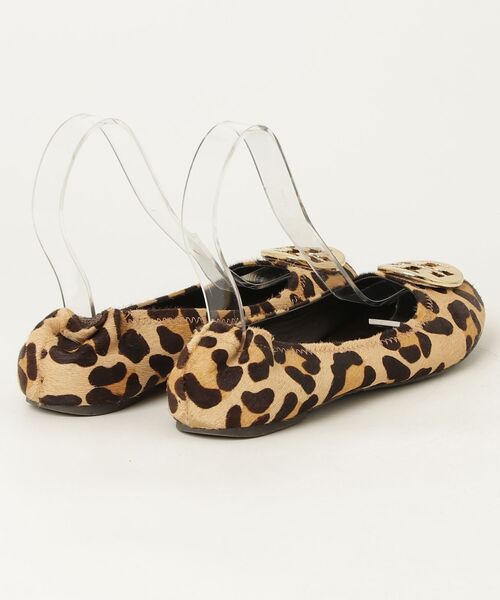 Tory Burch トリーバーチ ベージュ フラットシューズ バレエシューズ 新品】Tory Burch フラットシューズ・バレエシューズ ベージュ刺繍