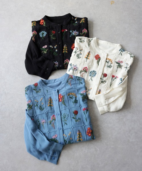 ブラウス シャツ 花柄 刺繍 バンドカラー シャツ レディースの画像