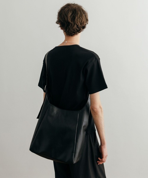 新品✨タグ付き♪定価19,800円　牛革　綿素材　ショルダーバッグ  大特価❣️ tk.TAKEO KIKUCHI（ティーケータケオキクチ） ショルダーバッグ 「牛革