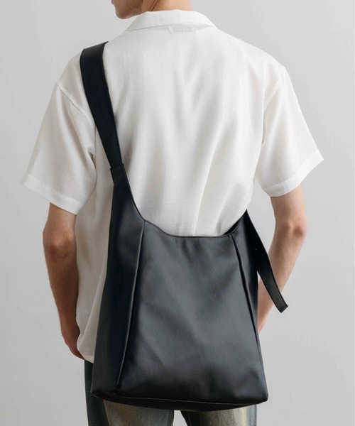 LURAKU ショルダーバッグ 「LURAKU」Synthetic Leather Big Shoulder