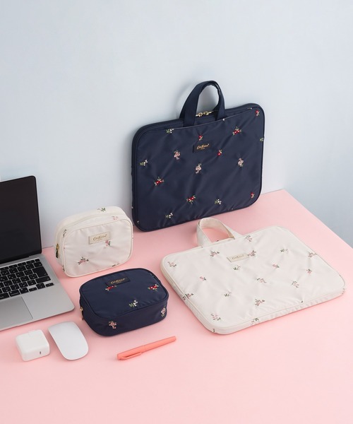 Cath Kidston（キャス・キッドソン） ポーチ エンブロイダリー