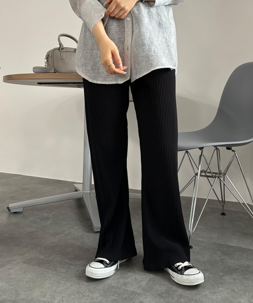 I-SOOK（アイスー） パンツ 「ISOOK / アイスー」プリーツセミフレア